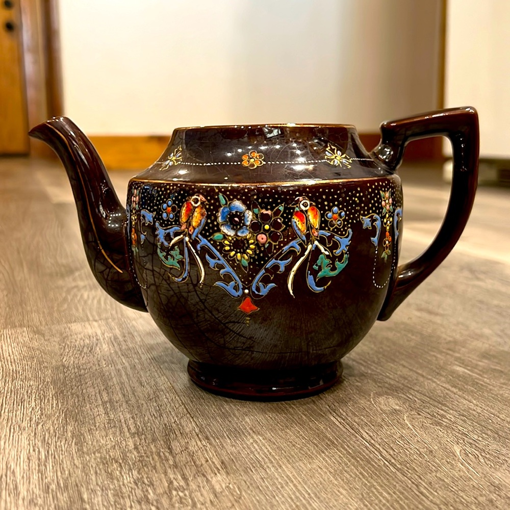 Antique Japanese hand-painted teapot, GUC
